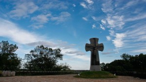 Пам'ятник жертвам Батуринської трагедії